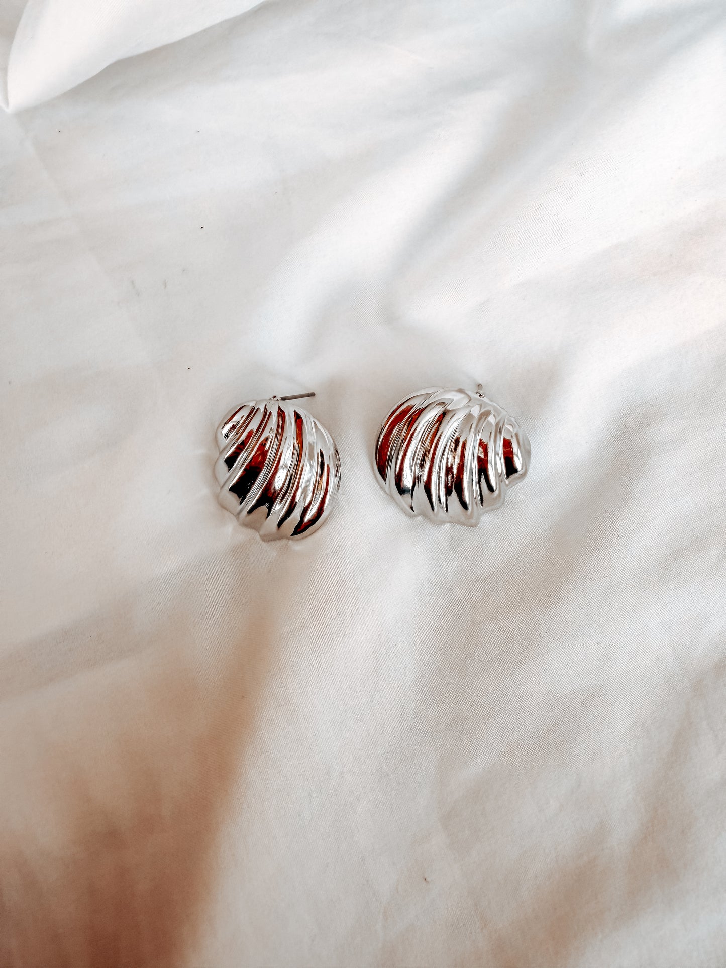 Orecchini Gertrude in acciaio inox colore oro e argento