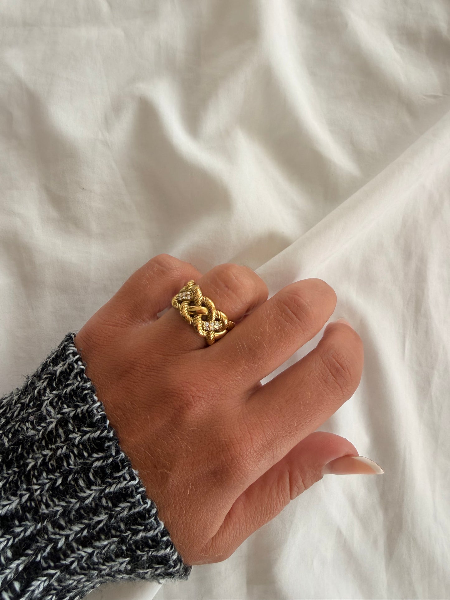 Anello Jeanne in acciaio inox con strass, regolabile.