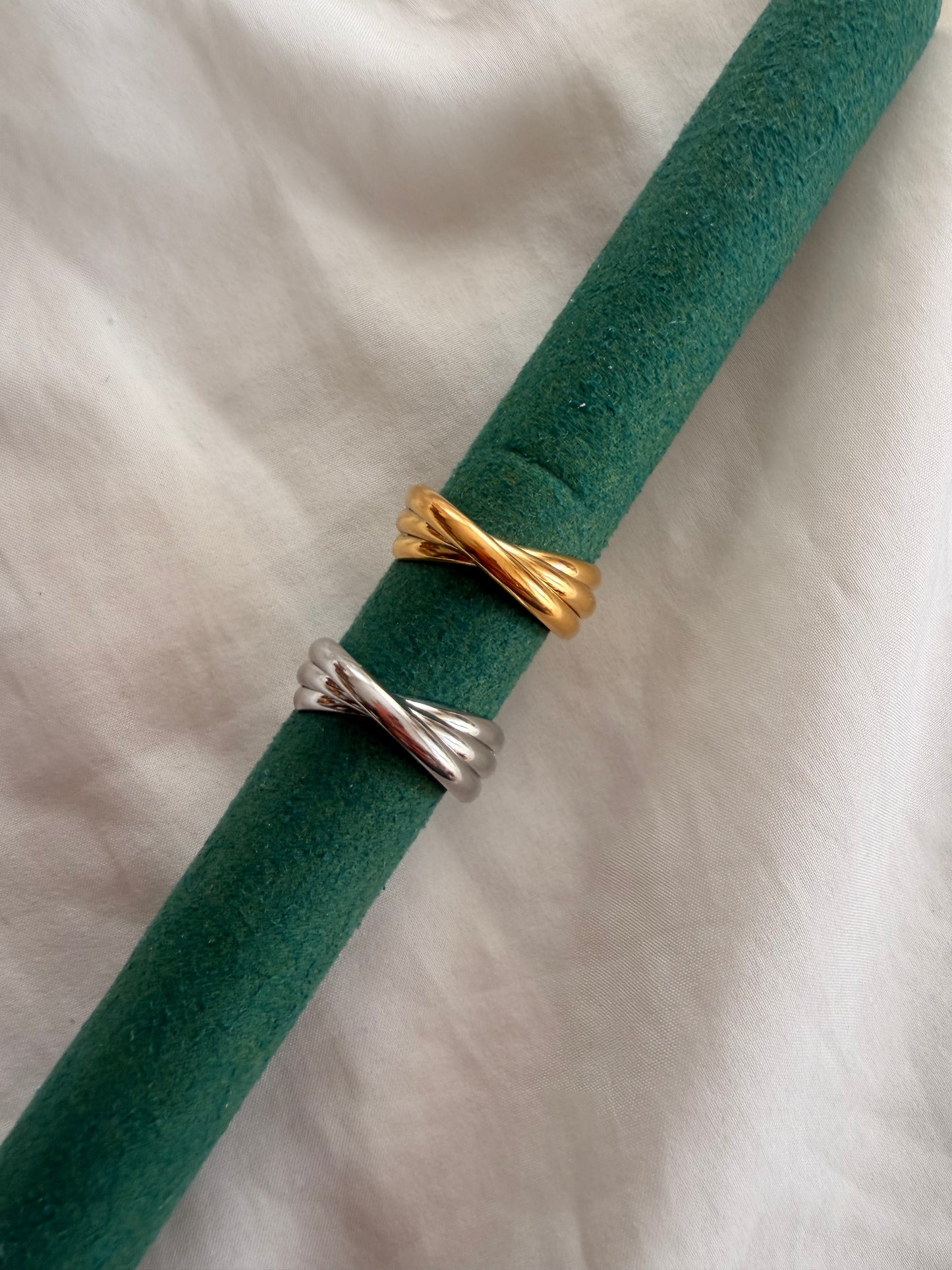 Anello Amelie in acciaio inox, regolabile. Colore oro e argento