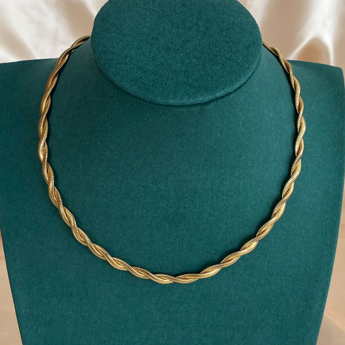 Collana Evita