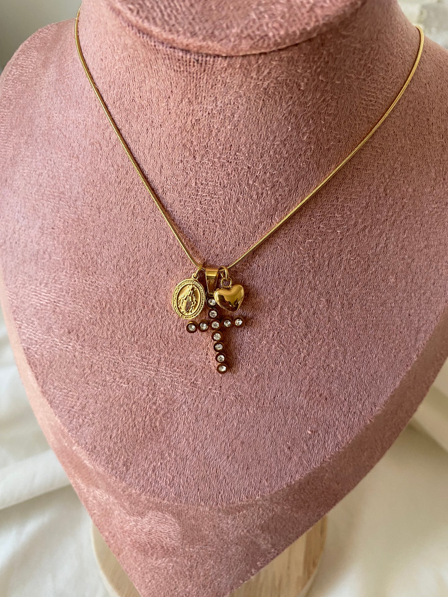 Collana “TERESA SPECIAL” in acciaio inox color oro.