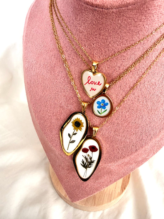 Collana collezione “Artemisia” in acciaio inox.