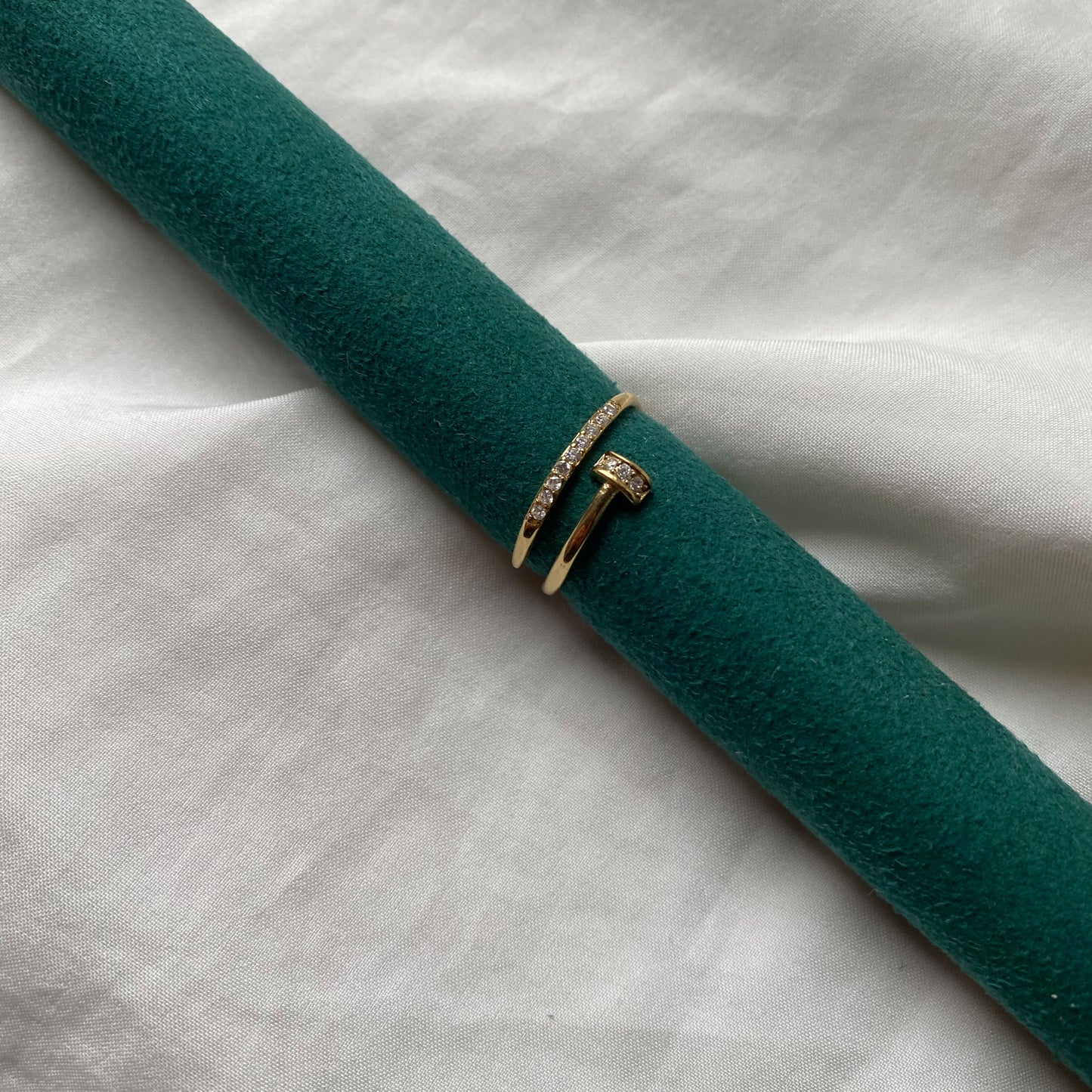 Anello Leona Special