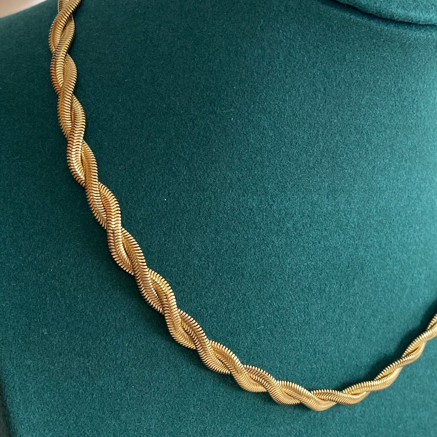 Collana Evita
