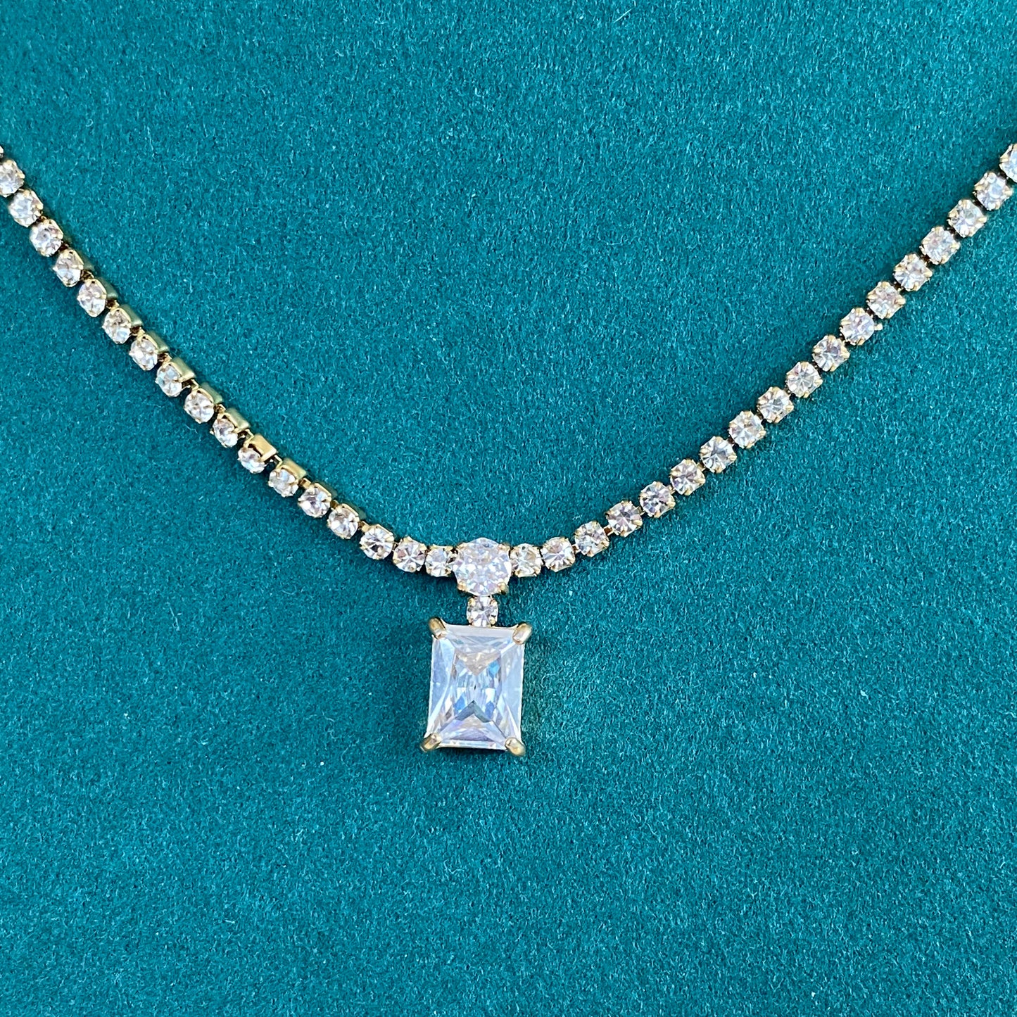 Collana Berthe Pietra
