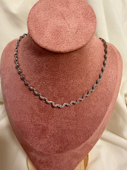 Collana Nellie in acciaio inox, disponibile in oro e argento