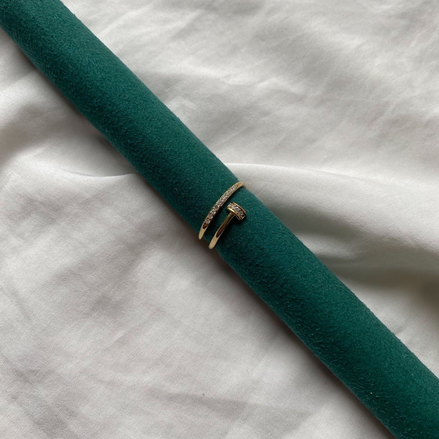 Anello Leona Special