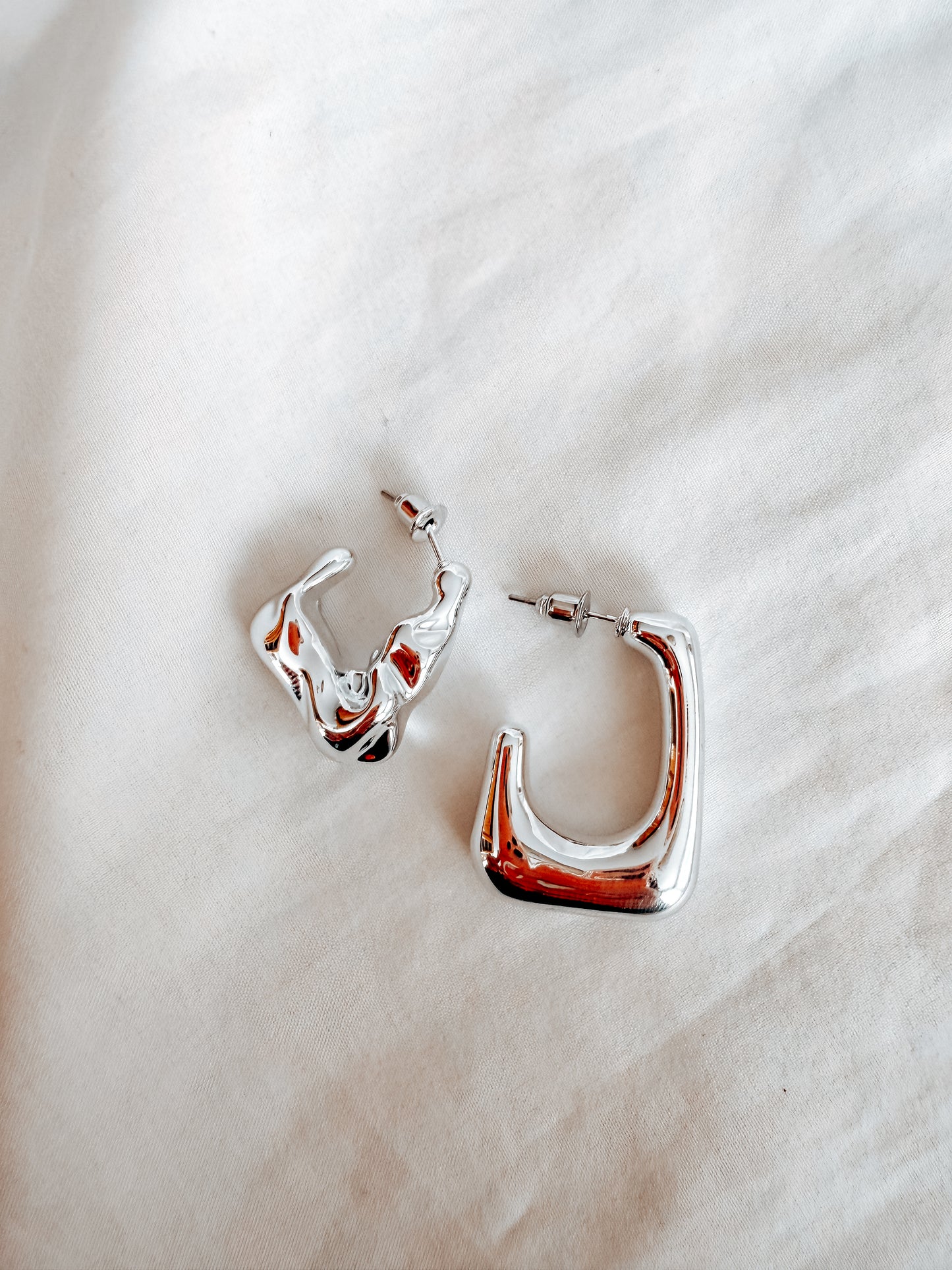 Set orecchini Raffaella in plastica e acciaio inox a lobo in oro e argento