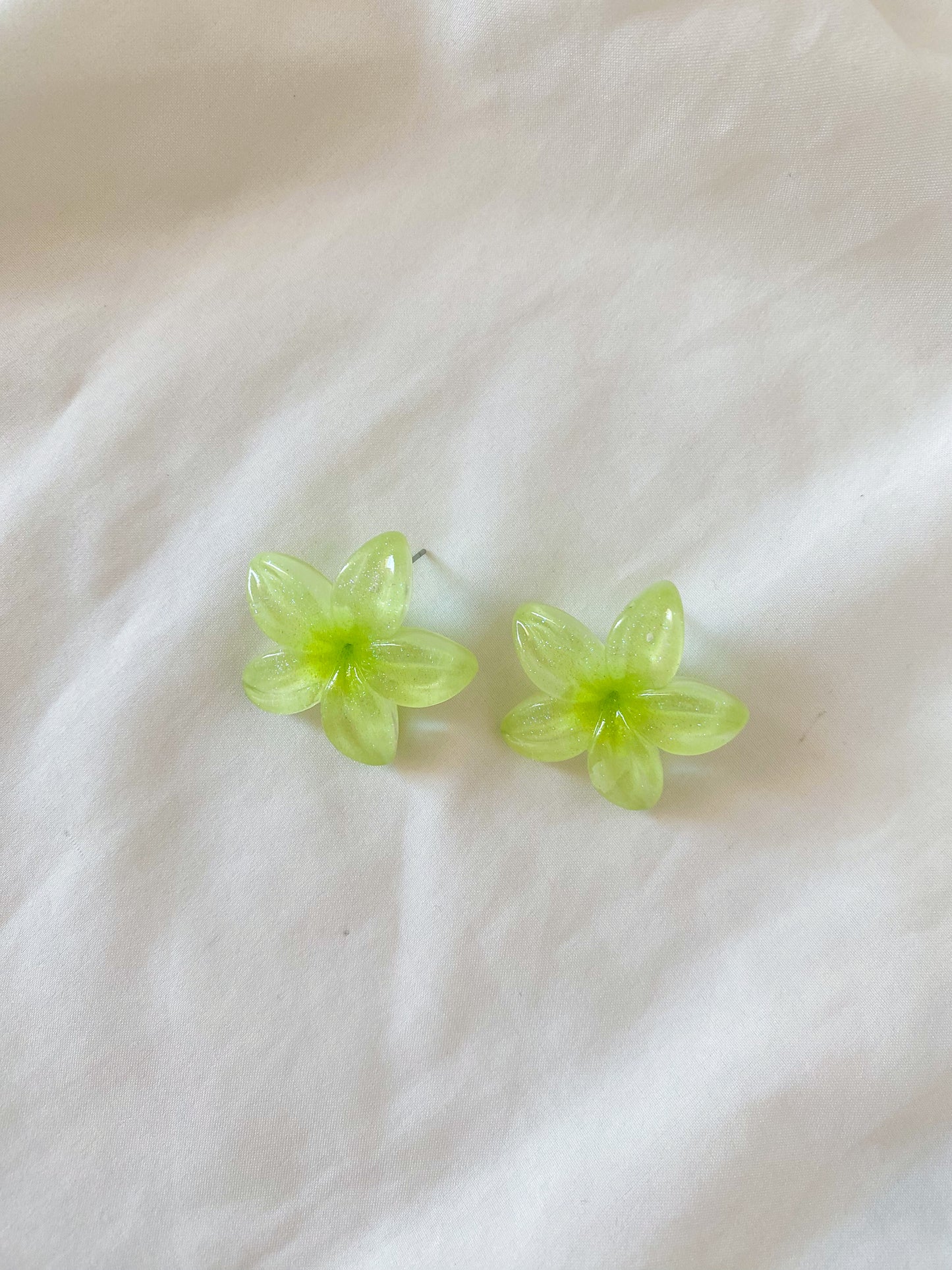 Combo orecchini + pinza fermacapelli “Fleur” colore verde