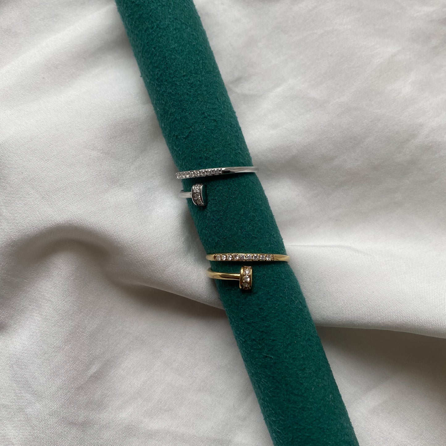 Anello Leona Special