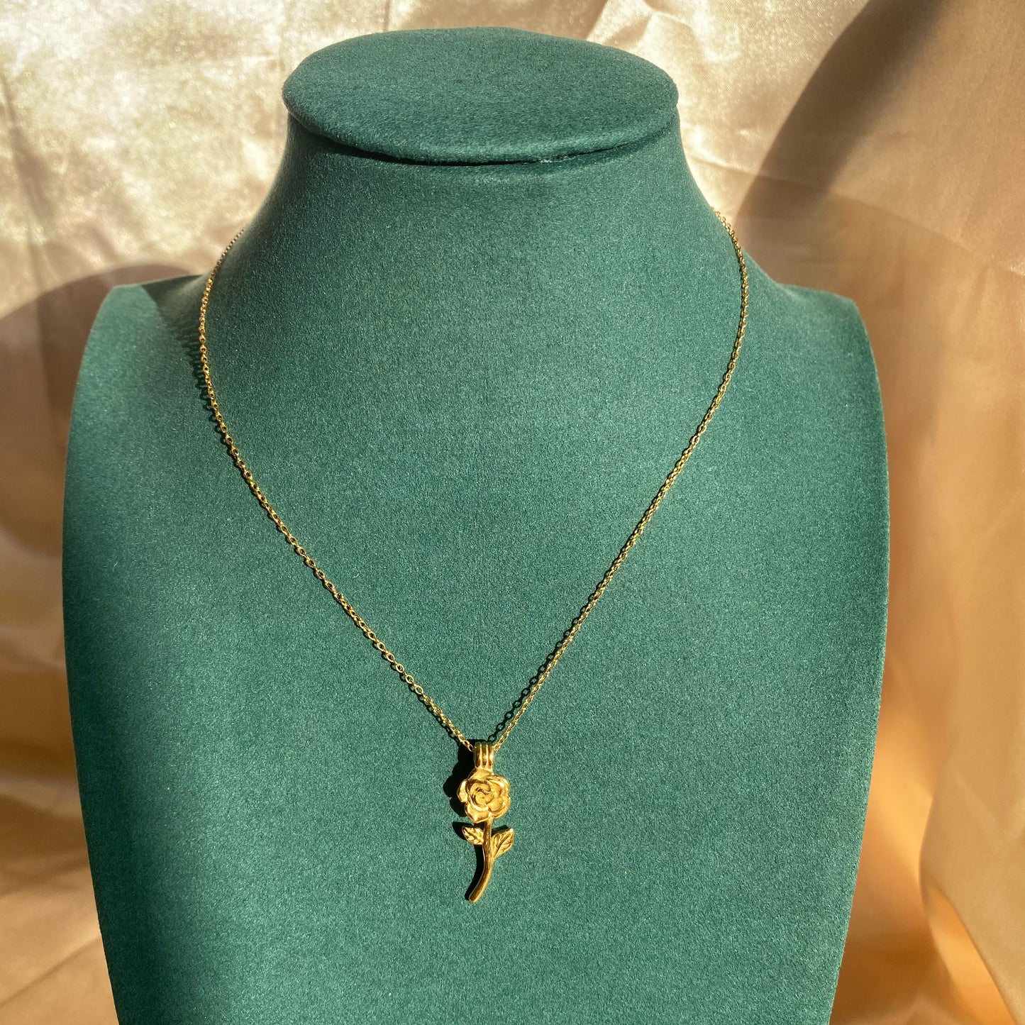 Collana Rosa