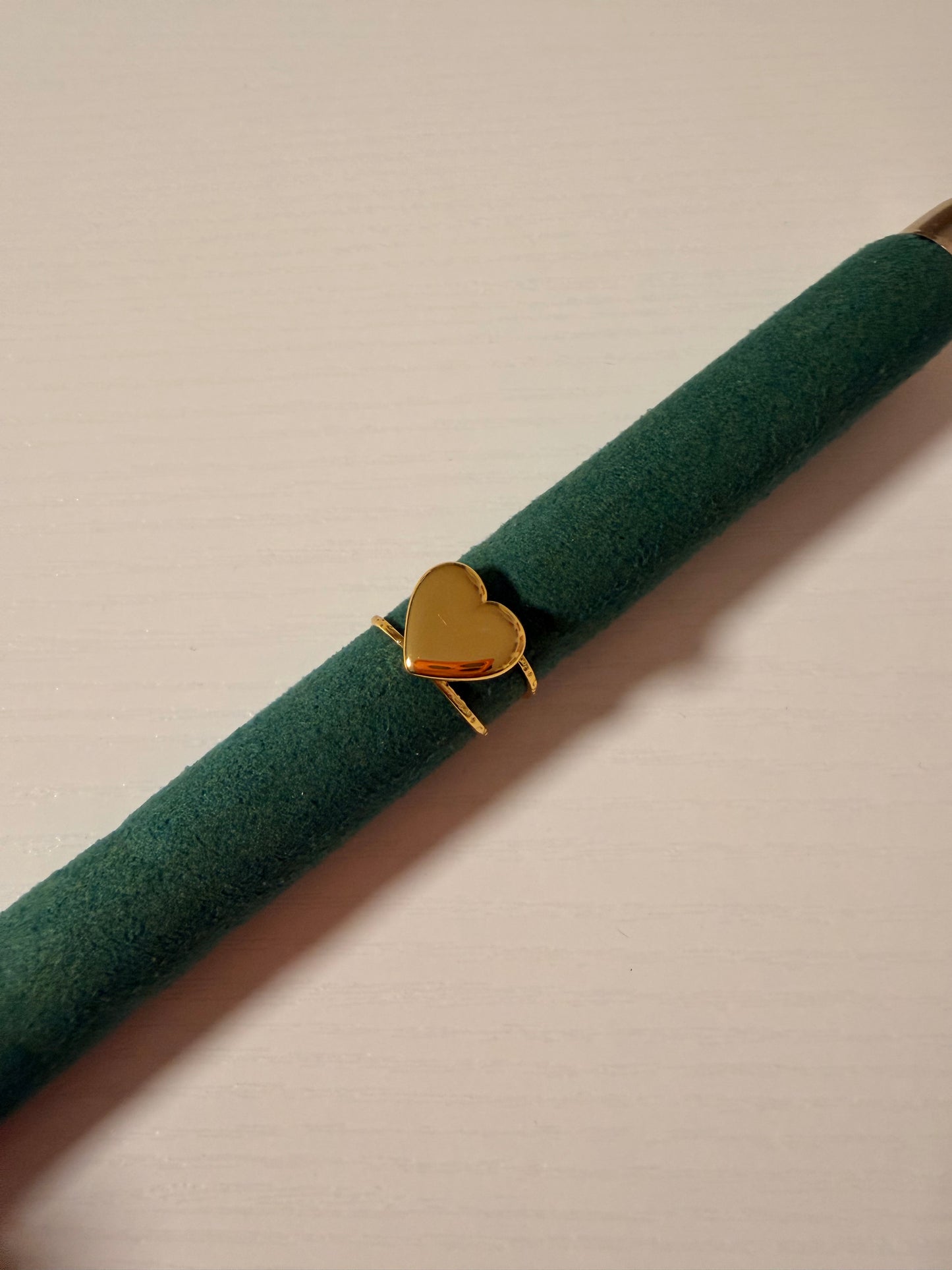 Anello “Vera” regolabile in acciaio inox.