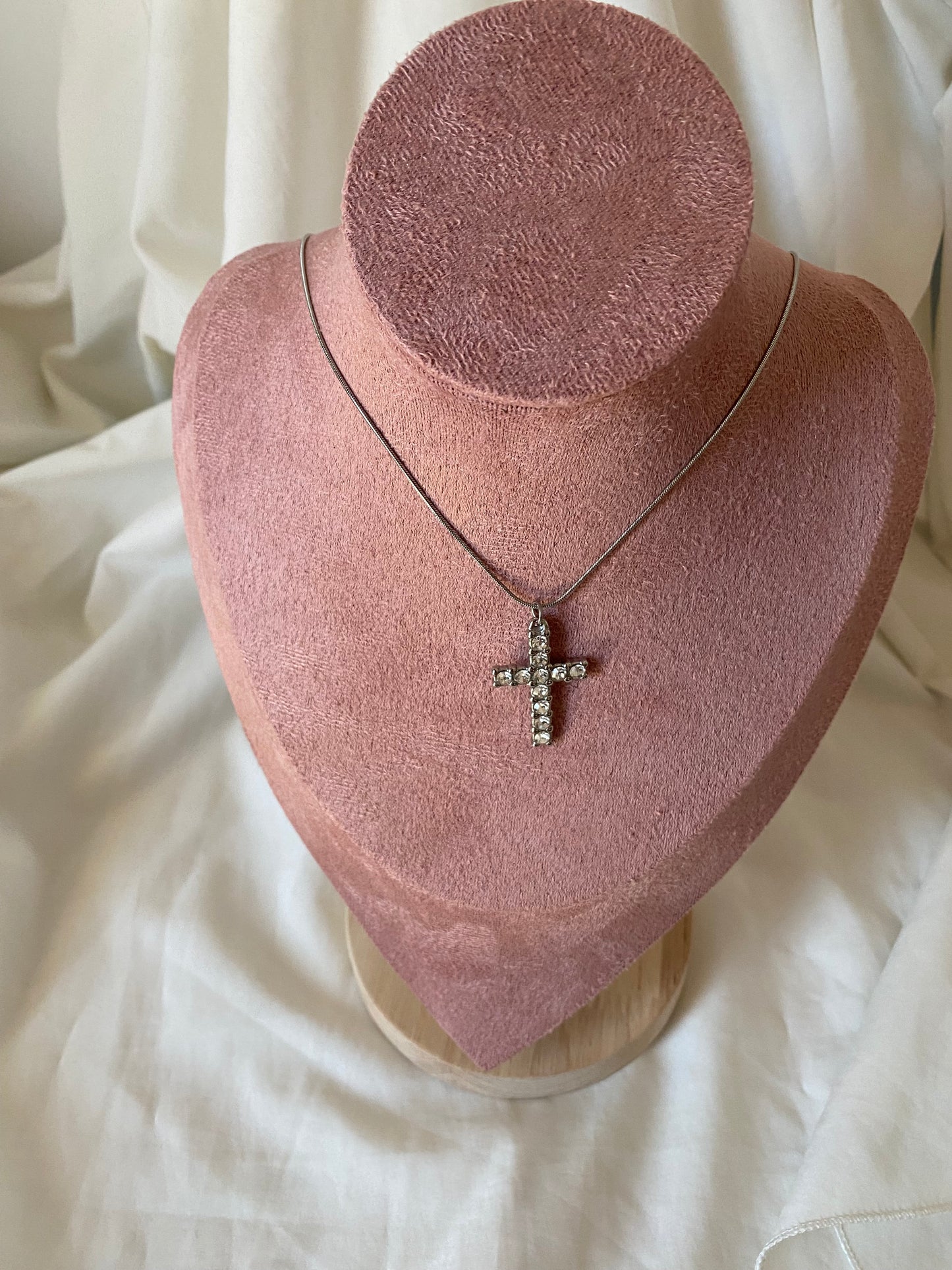 Collana “TERESA” in acciaio inox color argento.