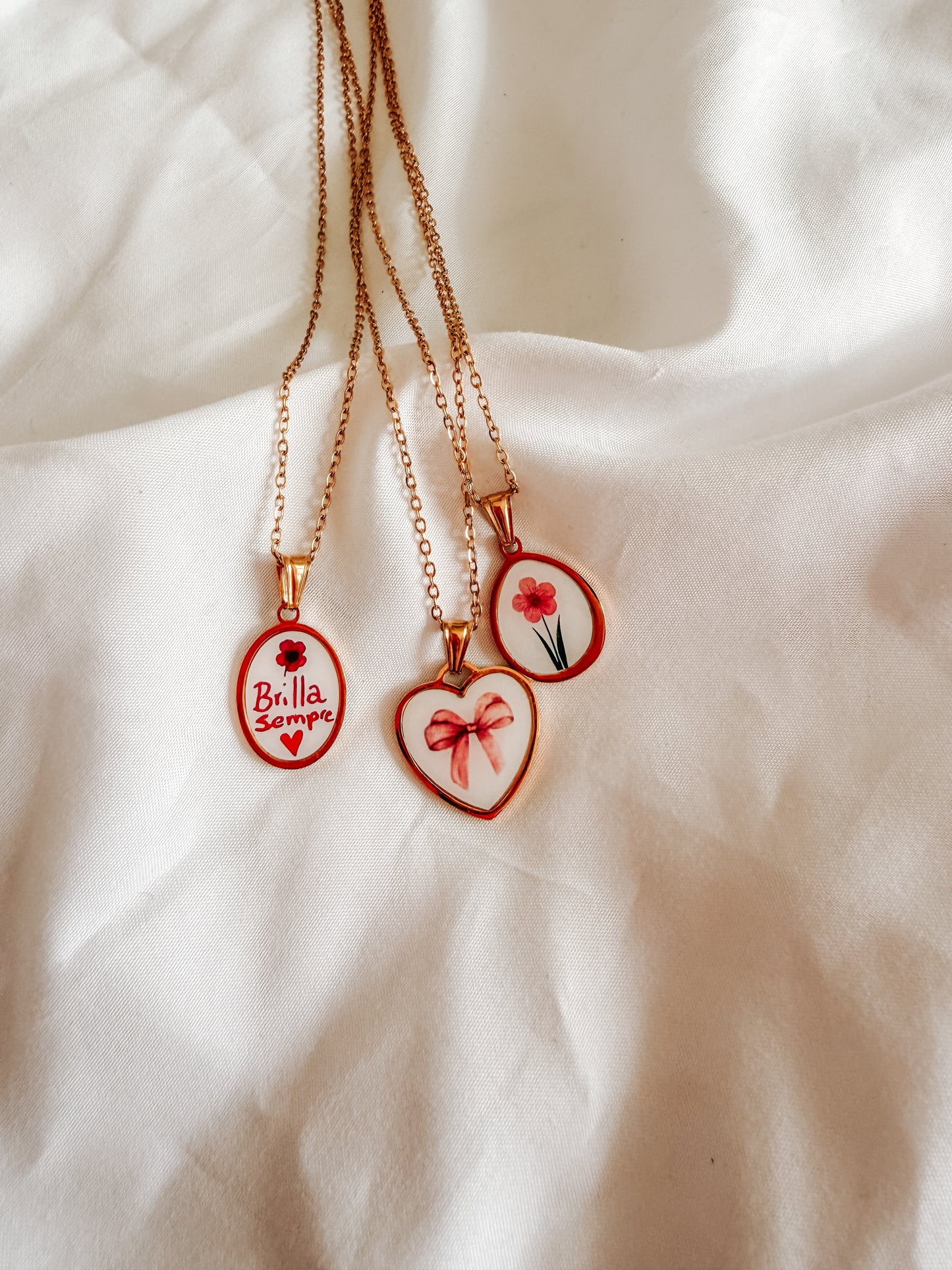 Collana collezione “Artemisia” in acciaio inox.