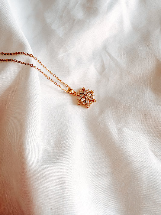 Collana Elizabeth in acciaio inox con brillanti su base oro