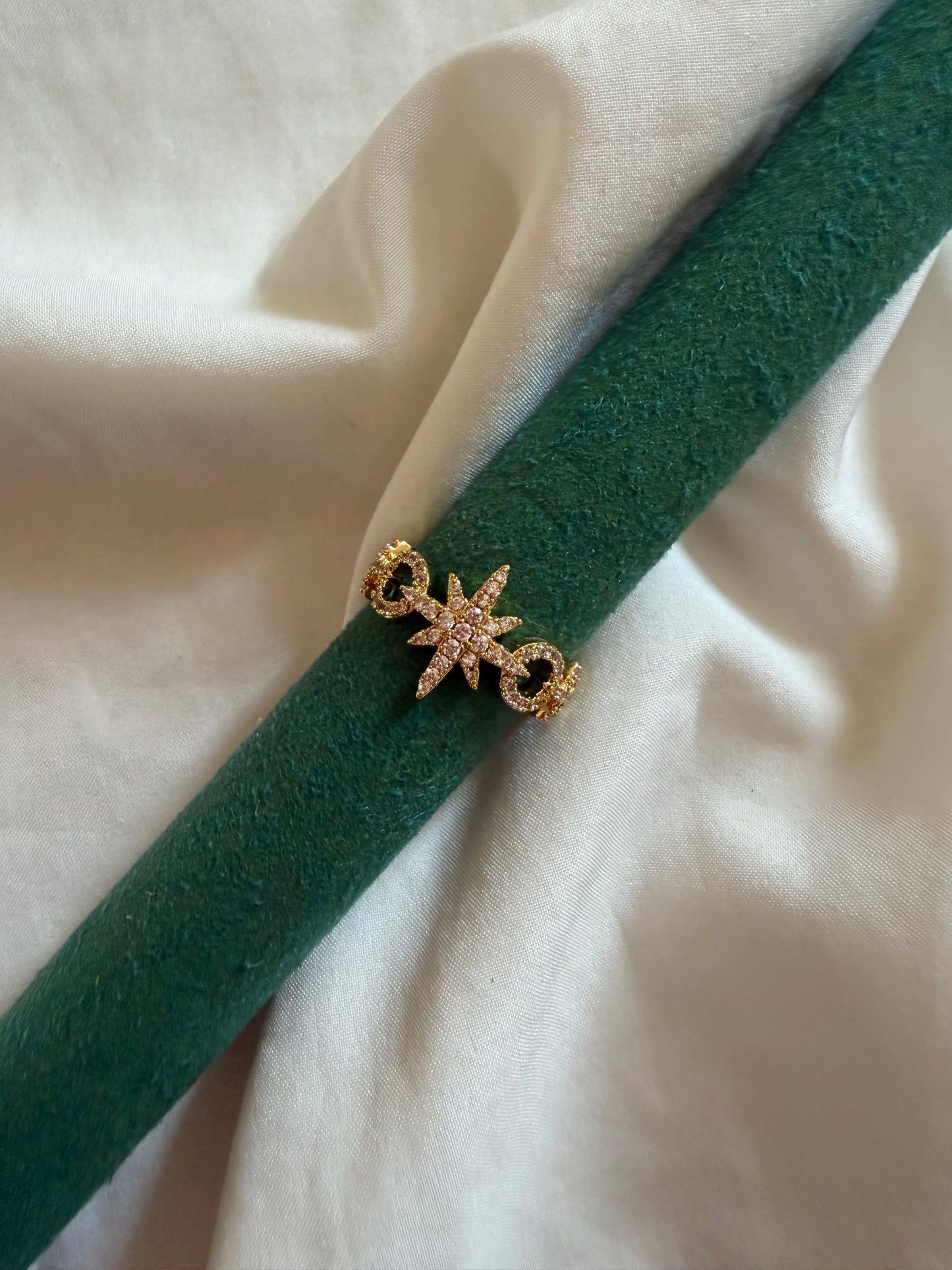 Anello “Caroline” in acciaio inox con brillantini