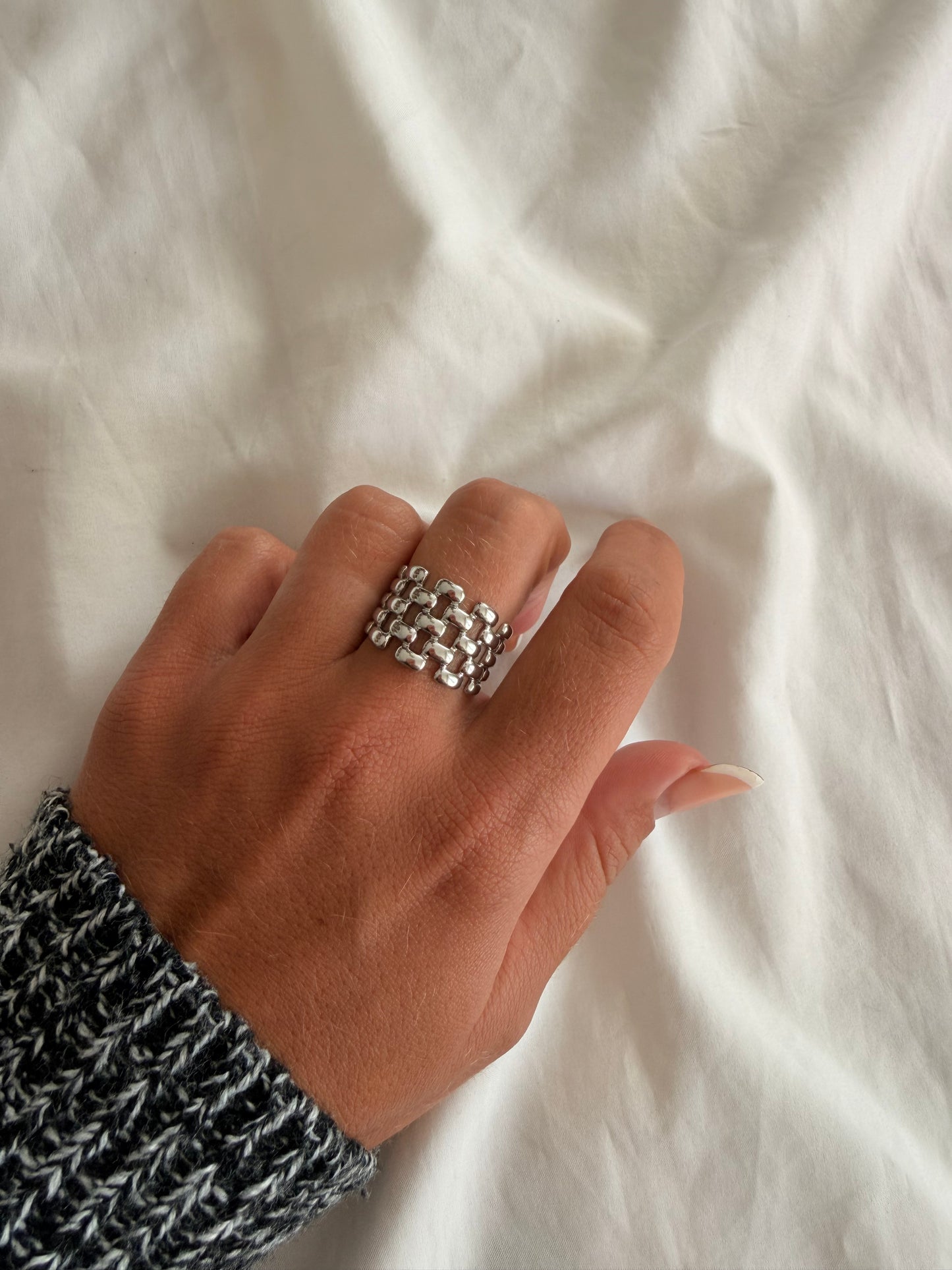 Anello Hannah in acciaio inox, regolabile. In oro e argento