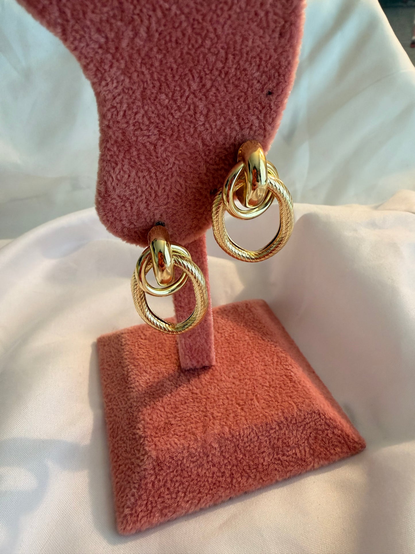 Orecchini “Ipazia” in acciaio inox. Color oro e argento.