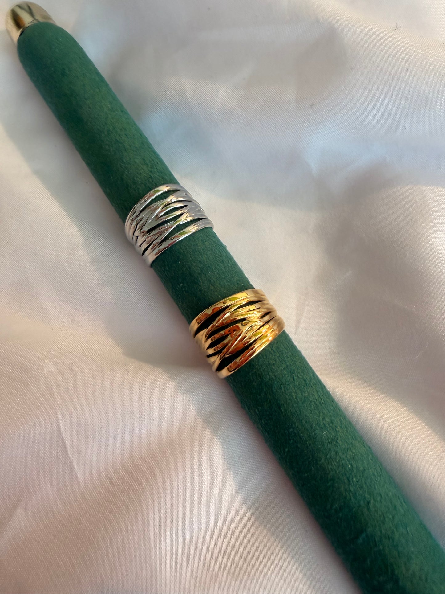 Anello “Berenice 2” in acciaio inox regolabile, color argento e oro