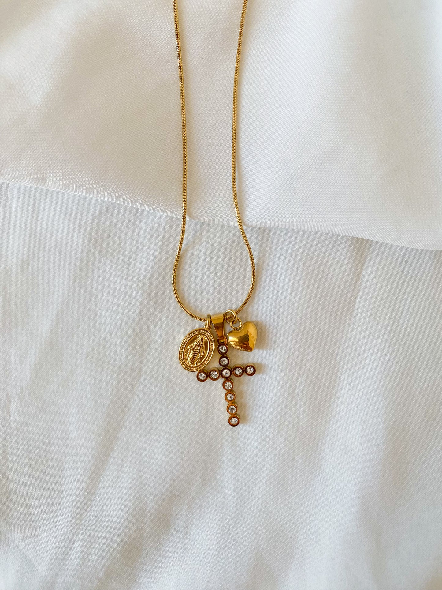 Collana “TERESA SPECIAL” in acciaio inox color oro.