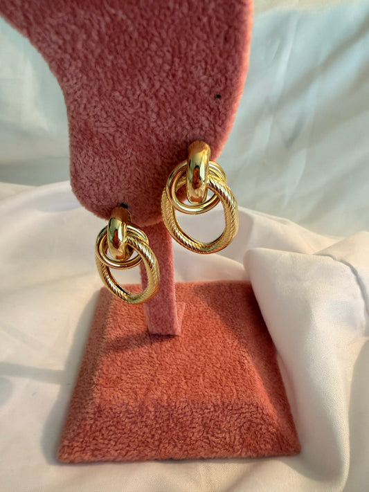 Orecchini “Ipazia” in acciaio inox. Color oro e argento.