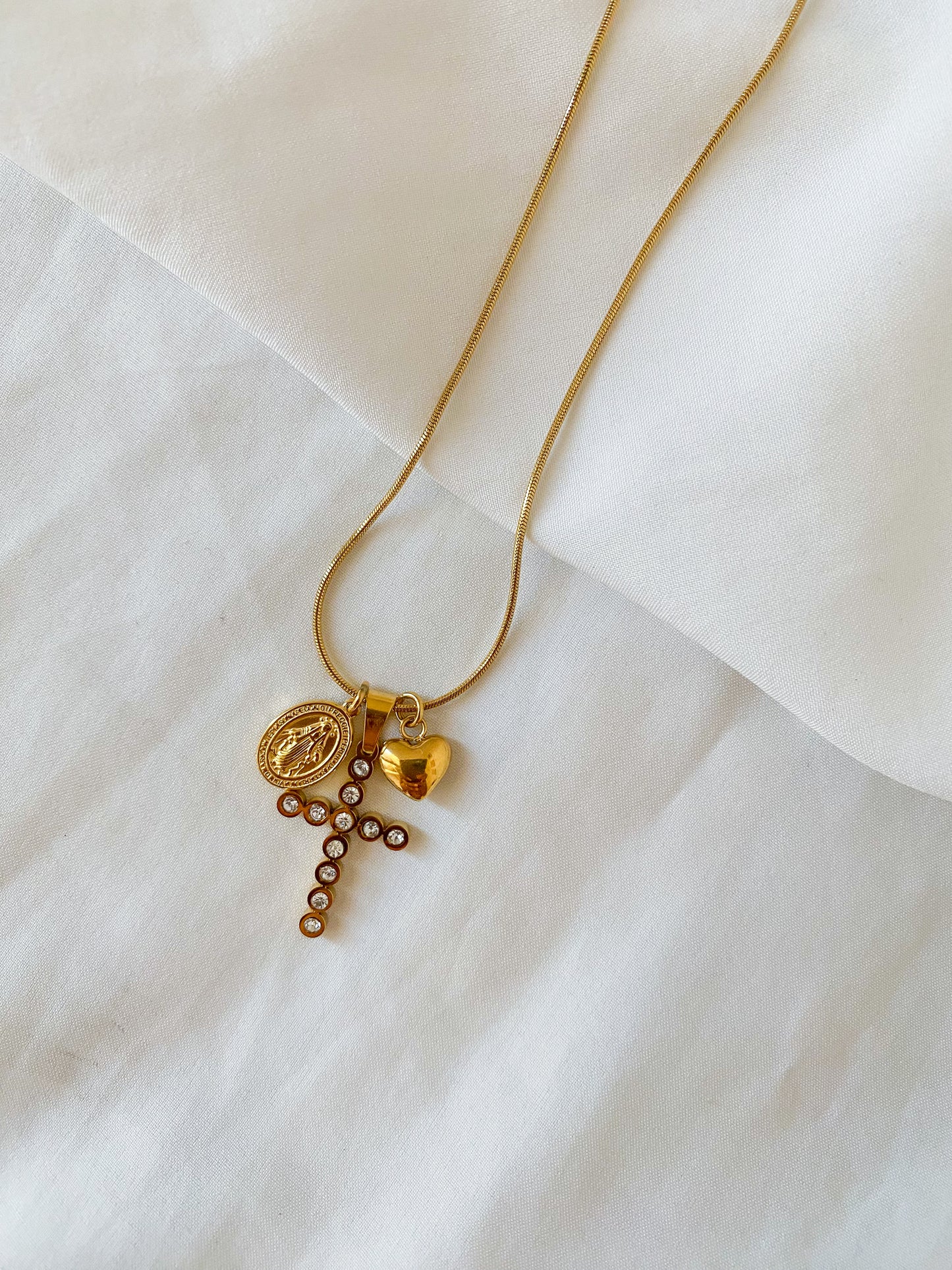 Collana “TERESA SPECIAL” in acciaio inox color oro.