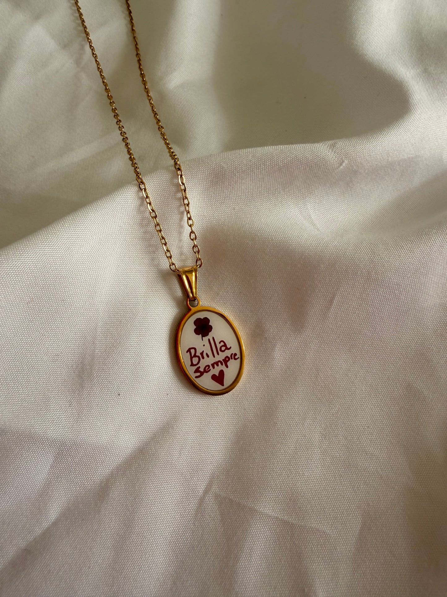 Collana collezione “Artemisia” in acciaio inox.