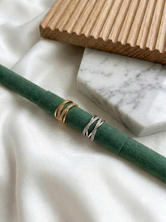 Anello modello “Berthe” in acciaio inossidabile in silver e gold
