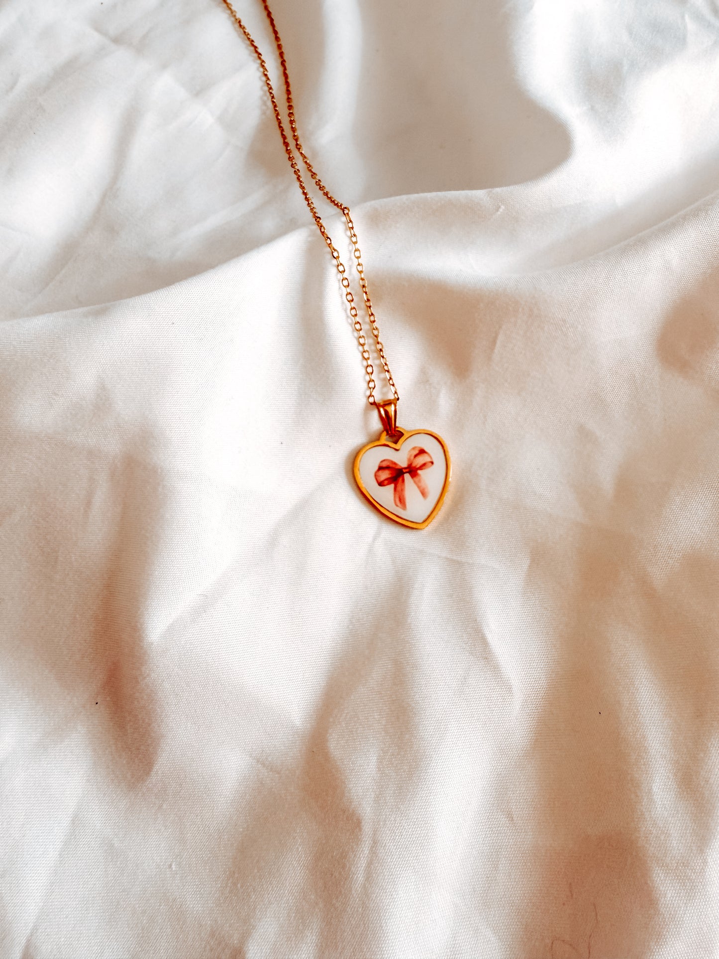 Collana collezione “Artemisia” in acciaio inox.