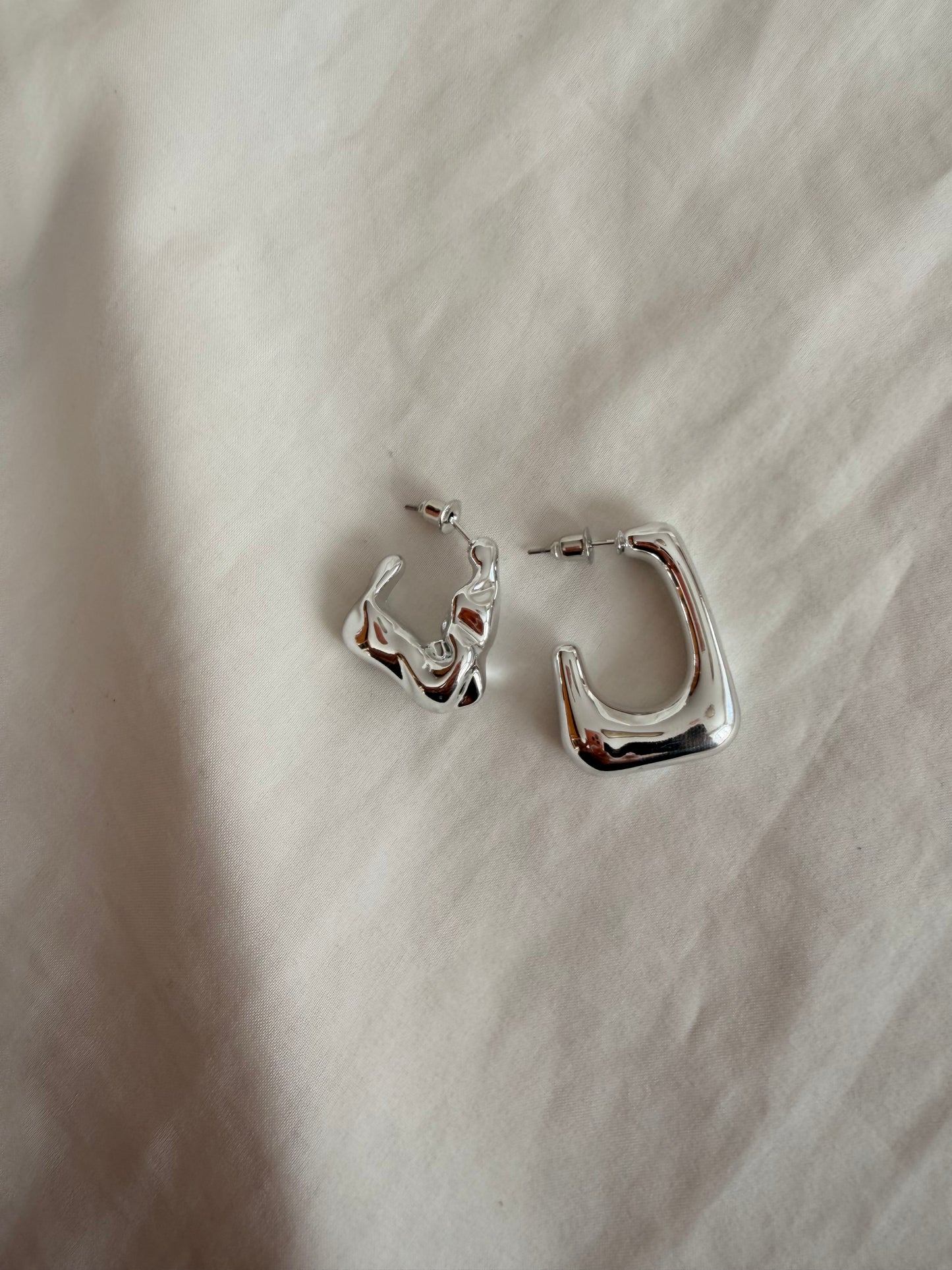 Set orecchini Raffaella in plastica e acciaio inox a lobo in oro e argento