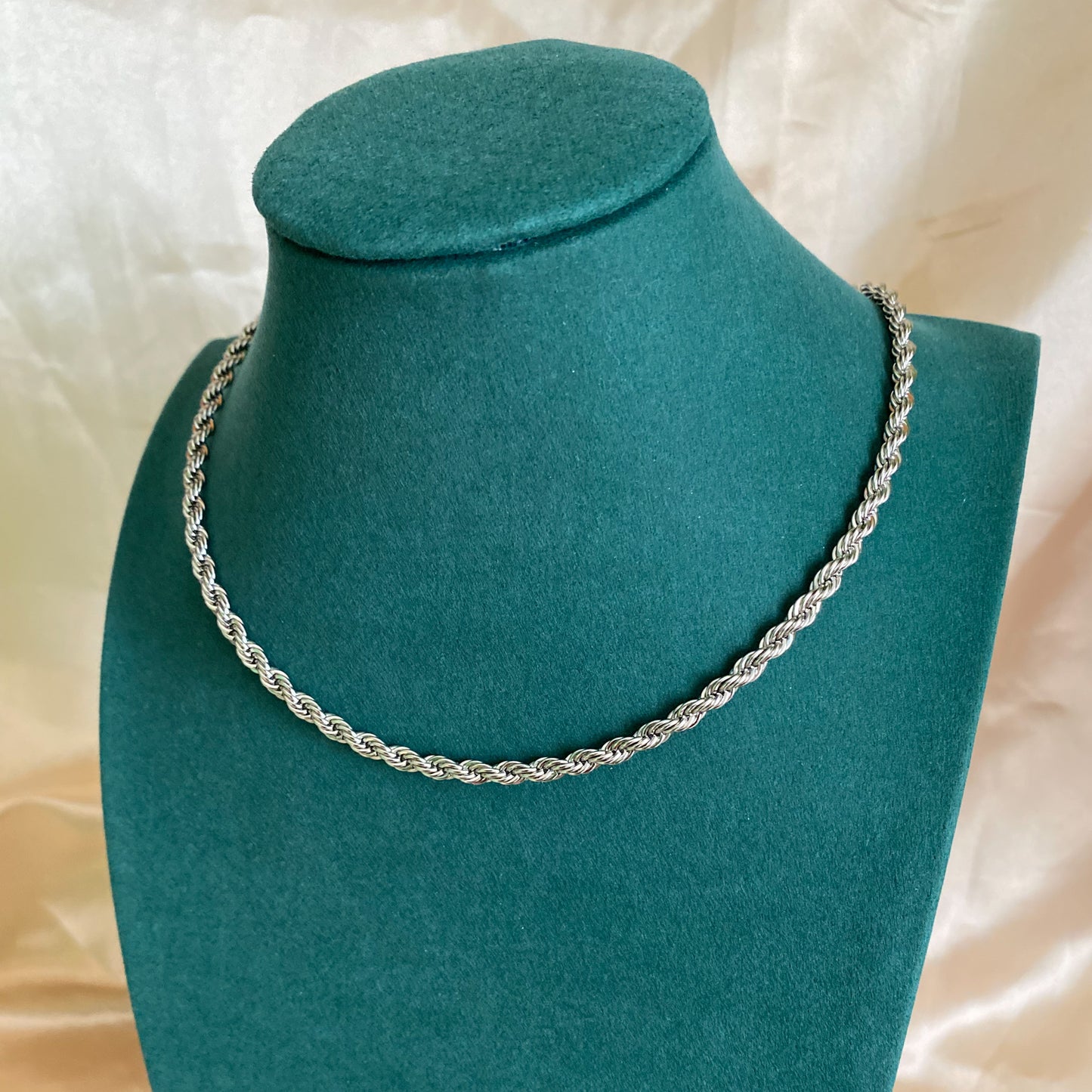 Rosalind necklace